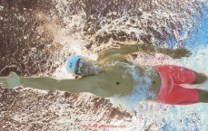 瓜子直播-世俱杯球员护具外观与功能结合评估及舒适性改进建议